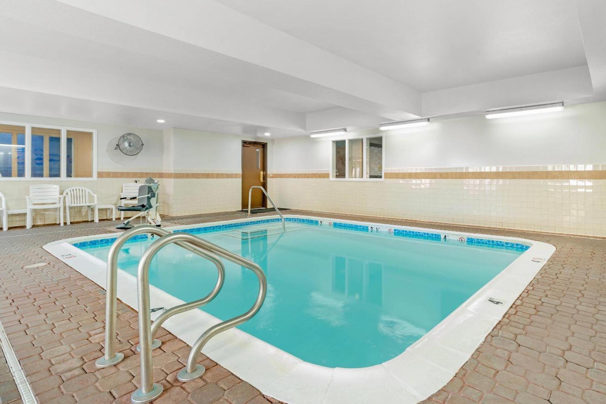Hotel Comfort & - Area 3*