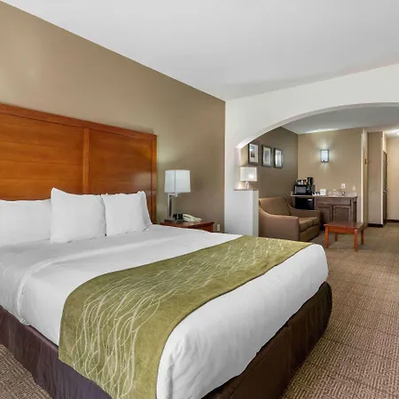 Comfort Inn & Suites Sacramento - University Area Extérieur photo