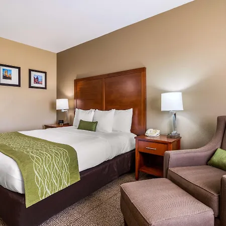 Comfort Inn & Suites Sacramento - University Area Extérieur photo