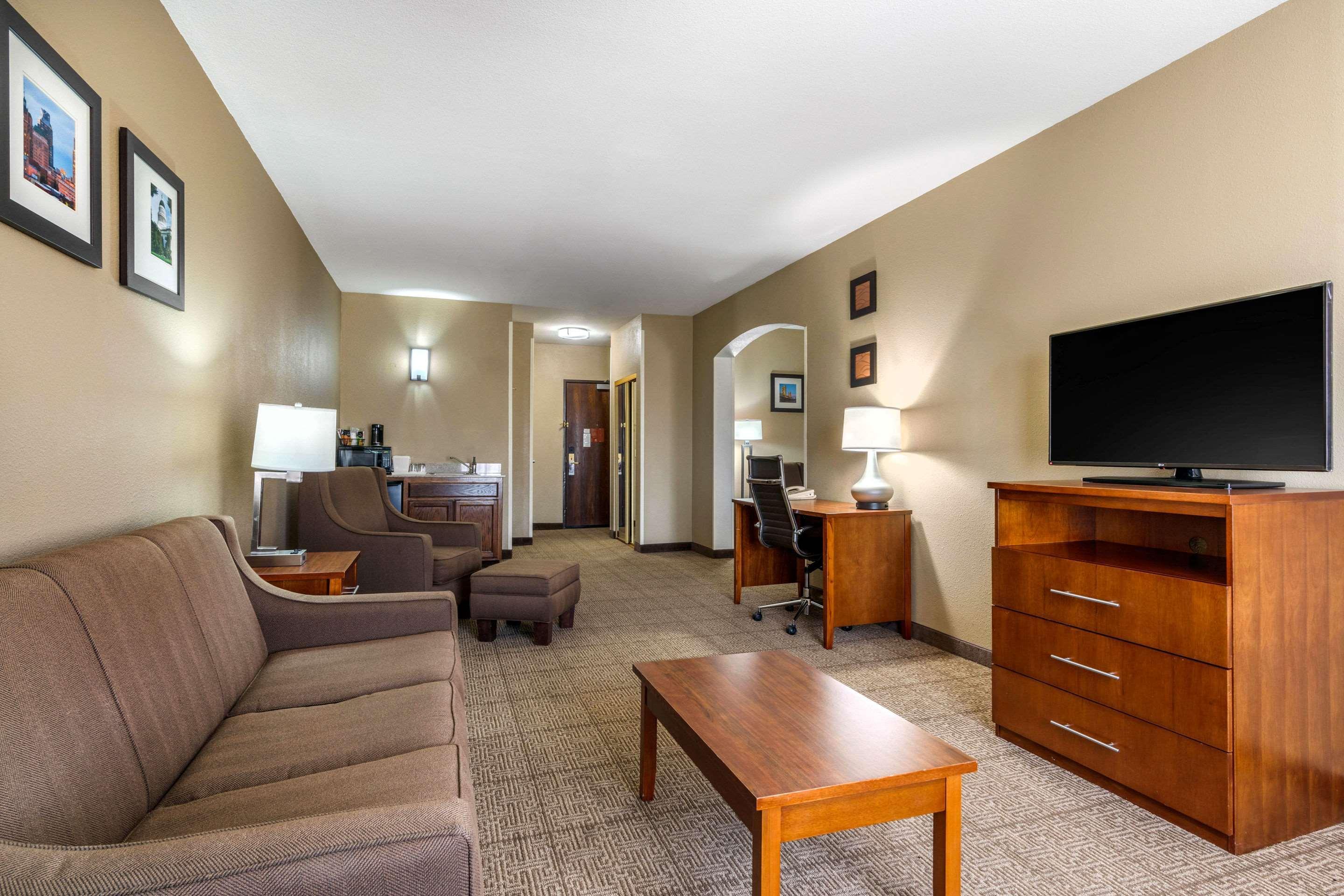 Comfort & - Area Hotel Sacramento