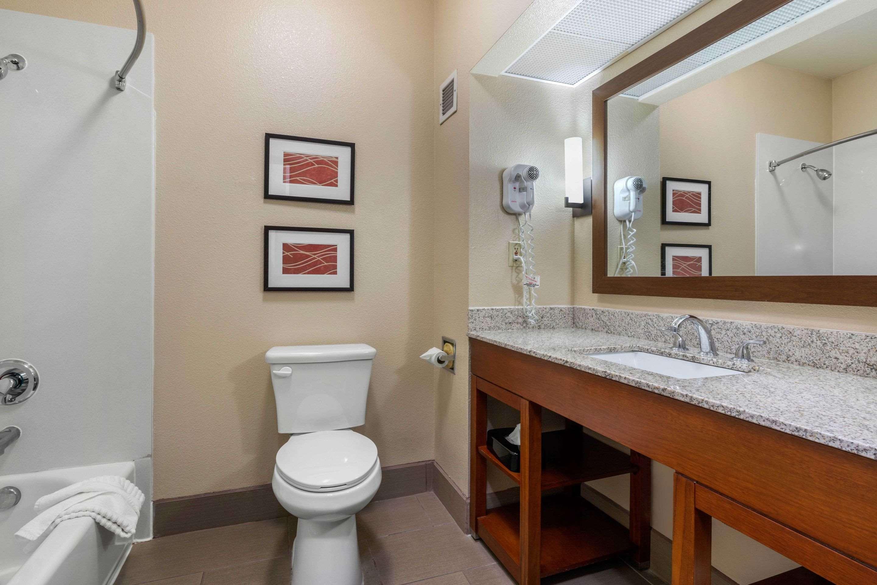 Comfort & - Area 3* Sacramento