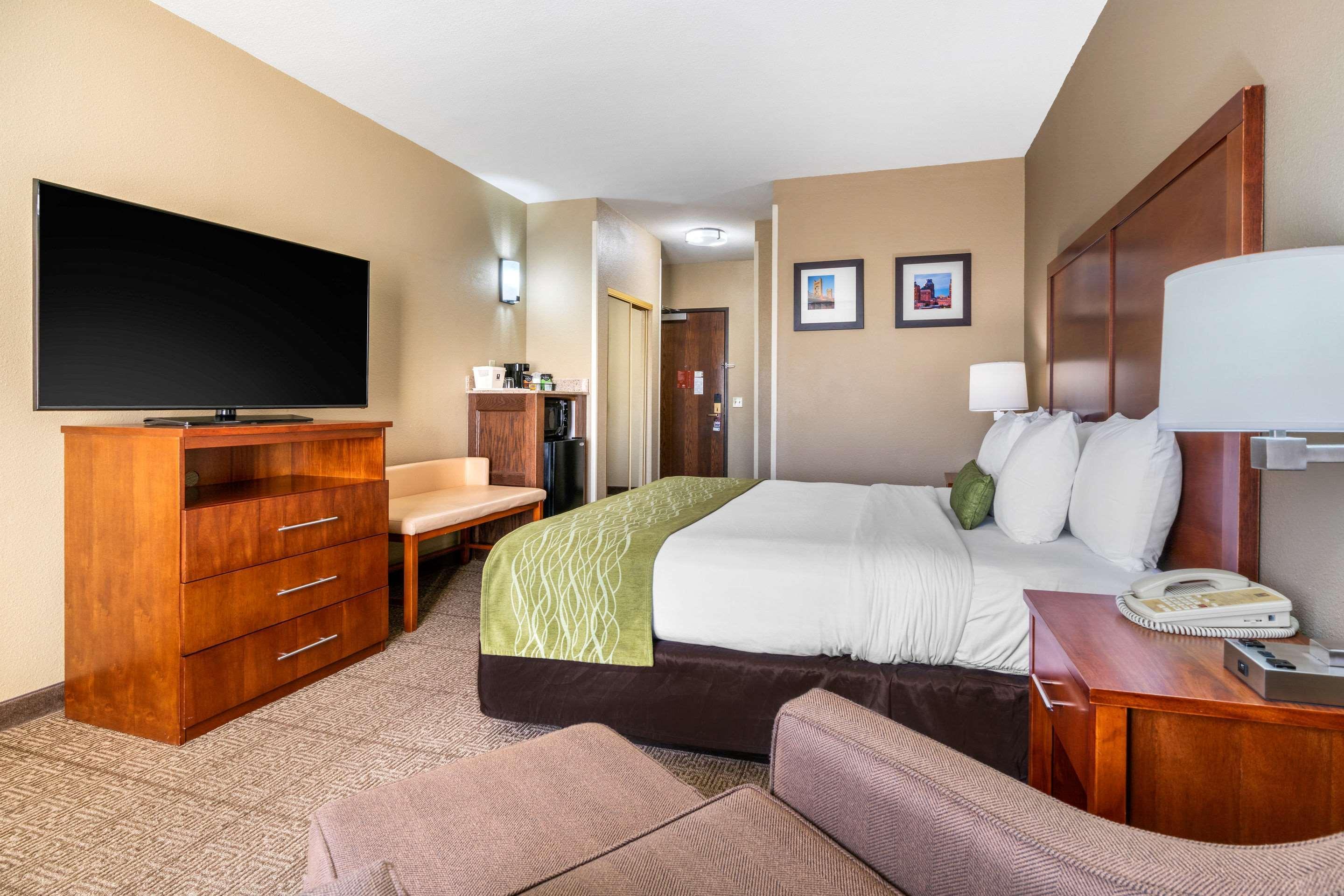 Hotel Comfort & - Area