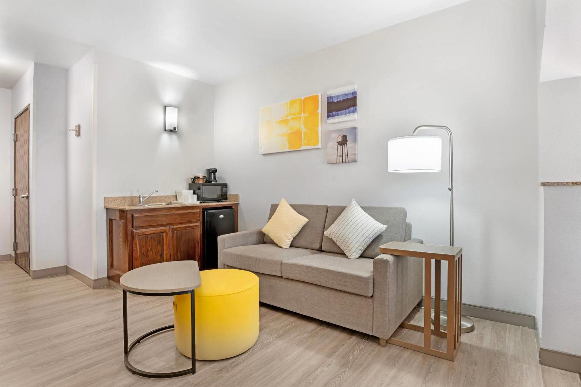 Comfort & - Area
