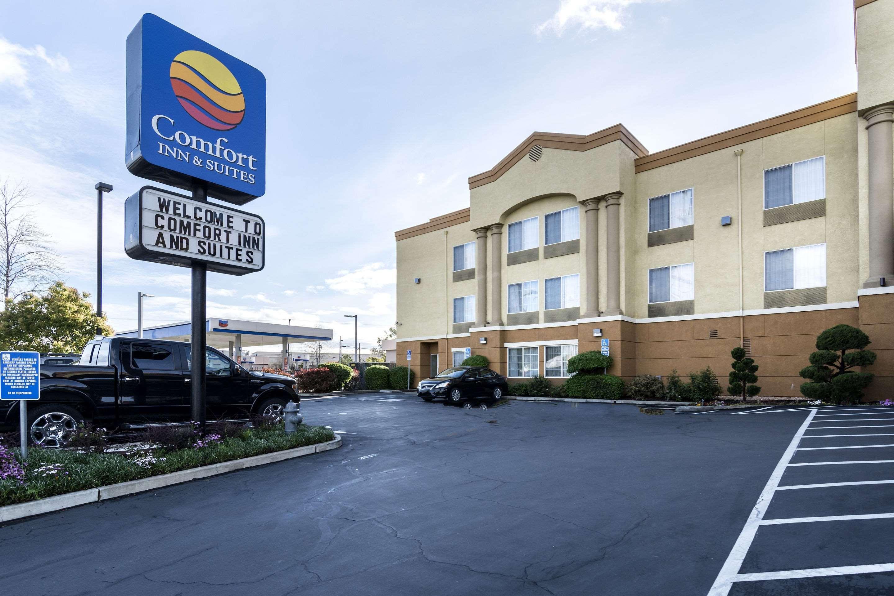 Hotel Comfort & - Area